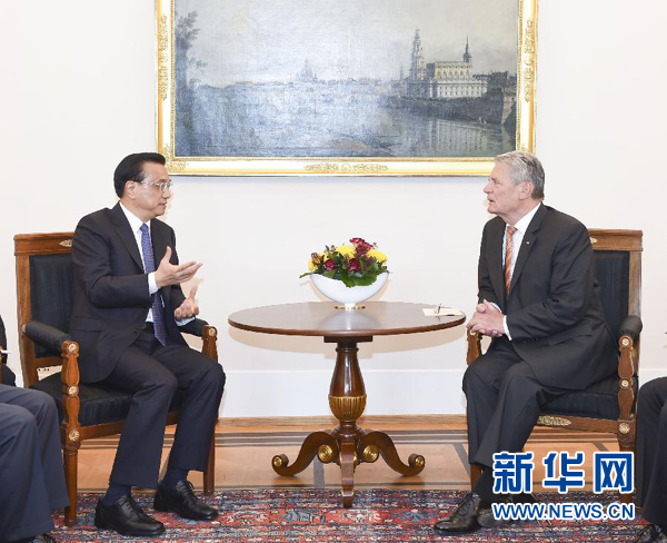 10月10日，國務院總理李克強在柏林會見德國總統高克。 新華社記者李學仁 攝