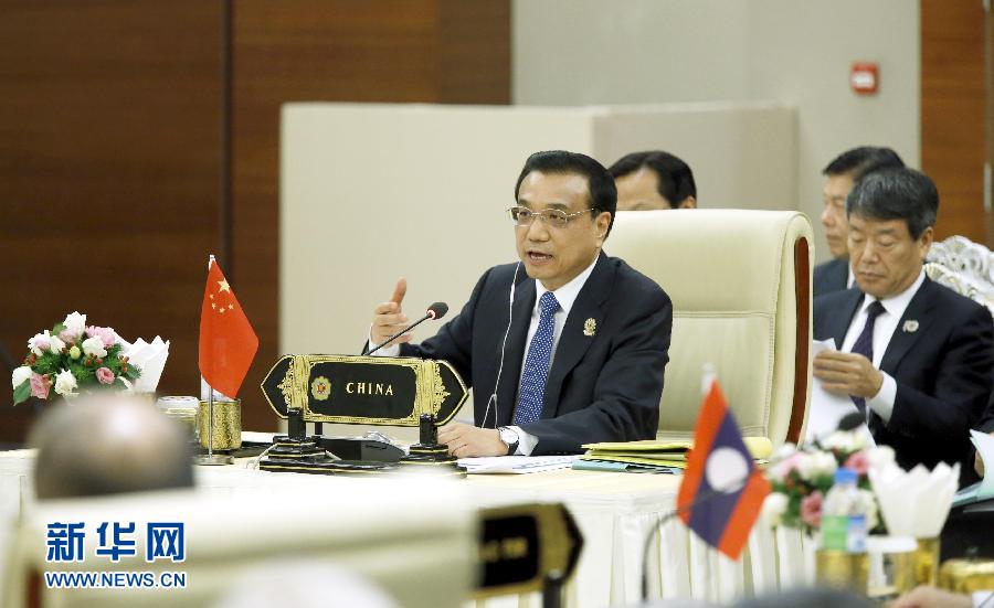 11月13日，中國國務院總理李克強在緬甸內比都出席第17次中國－東盟（10+1）領導人會議。這是李克強在會上講話。 新華社記者 鞠鵬 攝