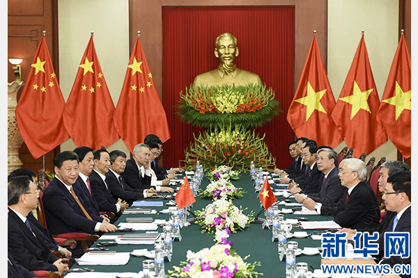 11月5日，中共中央總書記、國家主席習(xí)近平在河內(nèi)同越共中央總書記阮富仲舉行會(huì)談。 新華社記者李學(xué)仁攝