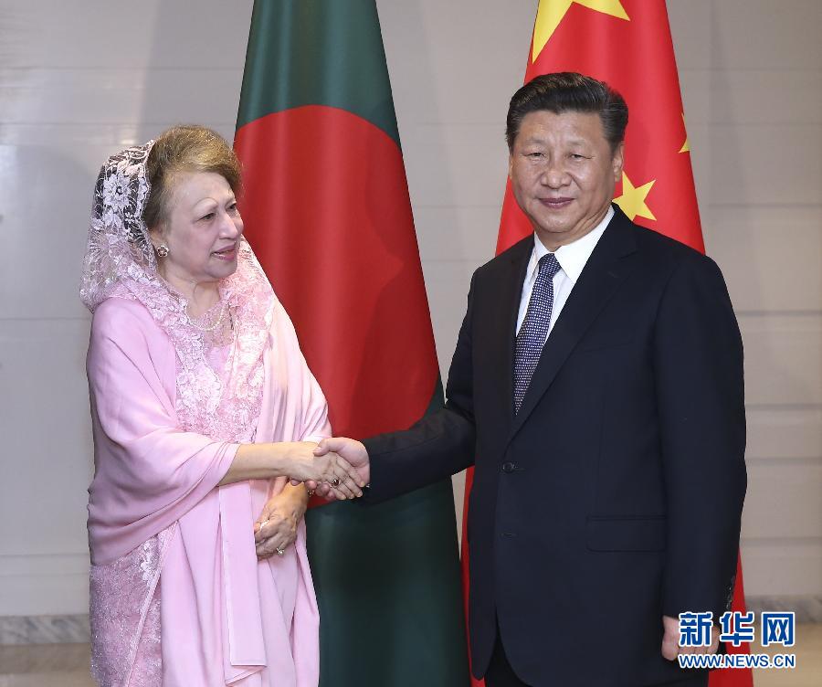 10月14日，國家主席習近平在達卡會見孟加拉國民族主義黨主席卡莉達&middot;齊亞。  新華社記者龐興雷攝 