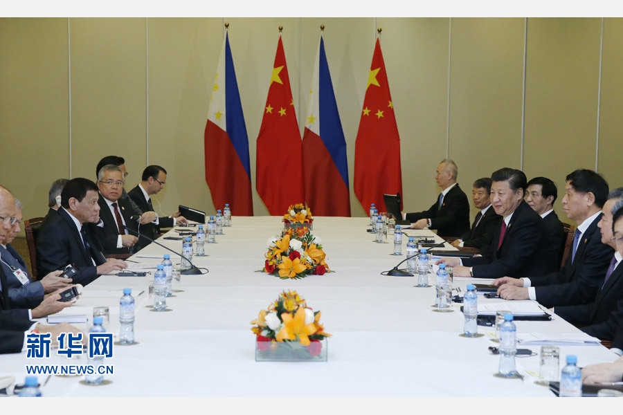 11月19日，國家主席習近平在利馬會見菲律賓總統杜特爾特。新華社記者 鞠鵬 攝