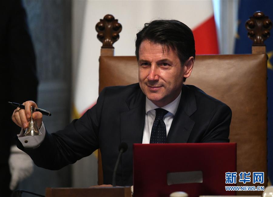 （國際&middot;一周看天下）就職