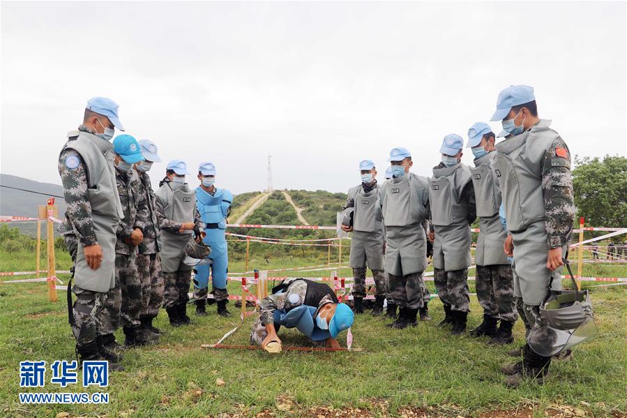 （國際&middot;圖文互動）（4）通訊：&ldquo;中國式掃雷精準且高效&rdquo;&mdash;&mdash;記聯黎官員視察中國維和官兵&ldquo;藍線&rdquo;掃雷訓練
