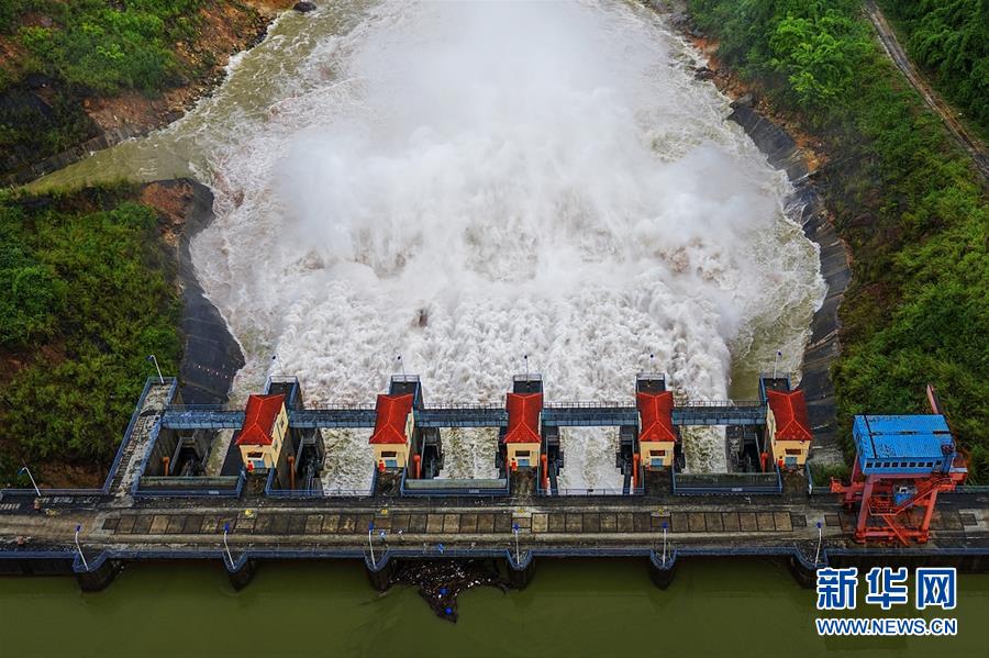 （國際&middot;圖文互動）（5）通訊：踐行綠色發展　持續造福民生&mdash;&mdash;記中國華電柬埔寨額勒賽水電站項目