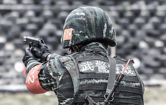 0.6秒能做什么？特戰隊員出槍擊發一氣呵成