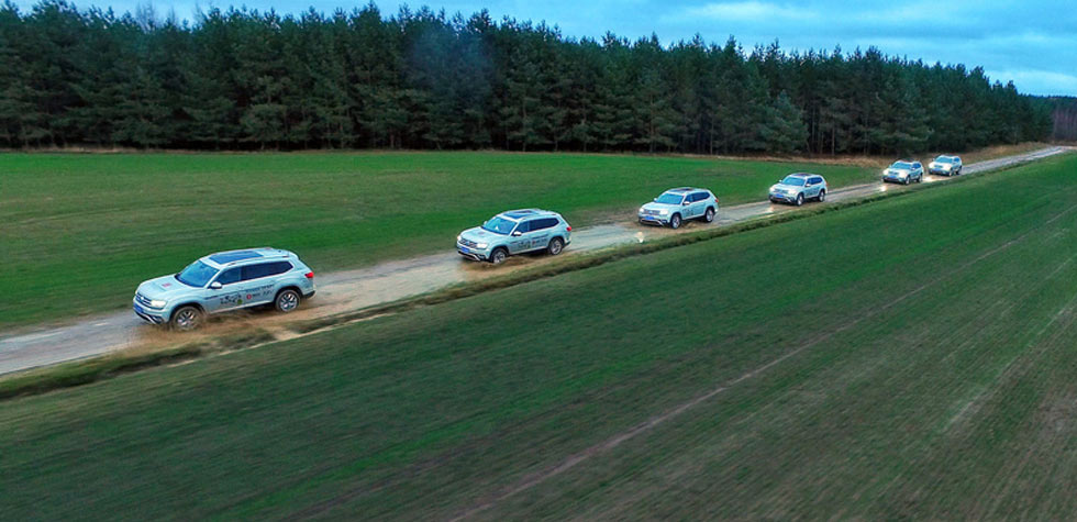 &ldquo;一帶一路 昂揚在途&rdquo;車隊走進拉脫維亞