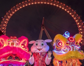 &ldquo;倫敦眼&rdquo;亮燈慶中國農歷豬年