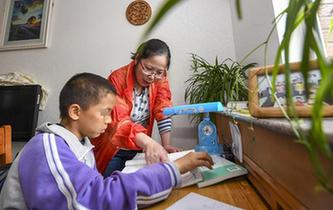 兒童村里的&ldquo;職業媽媽&rdquo;